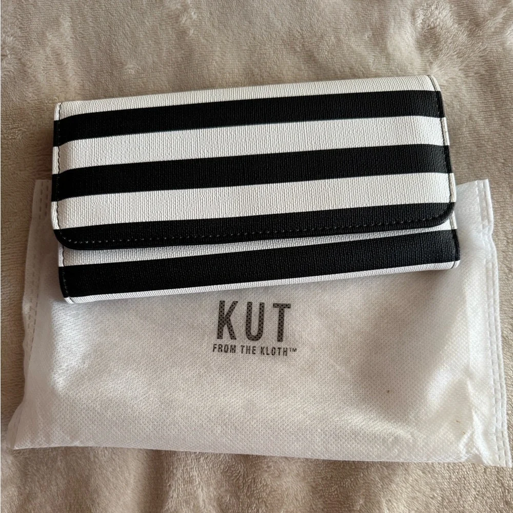 KUT FROM THE KLOTH Black/White Card Holder